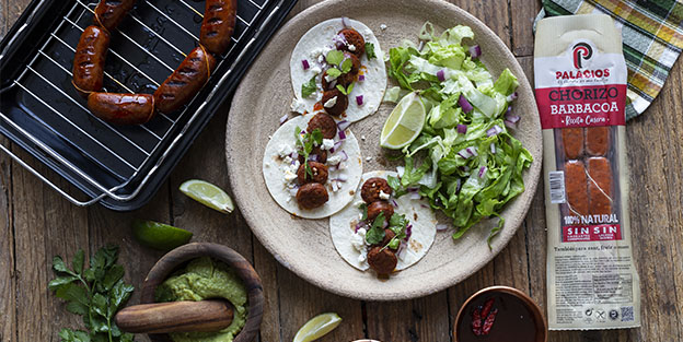 Tacos mexicanos con chorizo