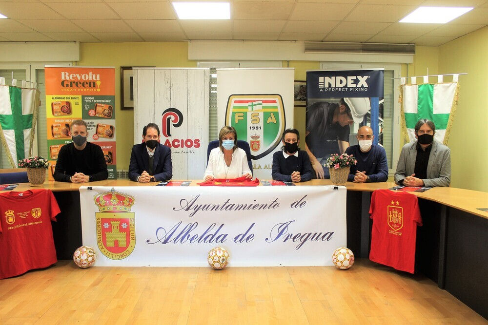 Palacios colabora con el partido de la Selección Española frente a la Selección Ucraniana que se celebra en Albelda de Iregua